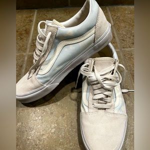 VANS-WOMEN'S OLD SKOOL-BLEACH WASH SNEAKERS-CLOUD BLUE